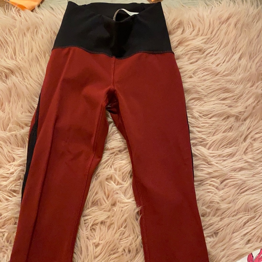Red and black lululemon cropped leggings